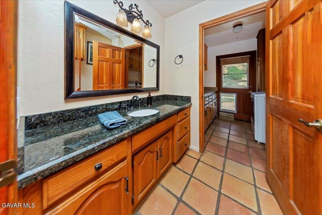 9060 Yucca Hills Road, Agua Dulce, CA 91390