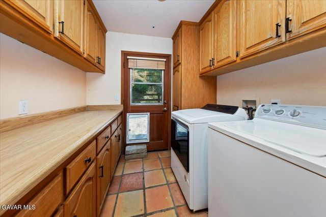 9060 Yucca Hills Road, Agua Dulce, CA 91390