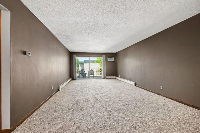2720 Dale Street N C313, Roseville, MN 55113
