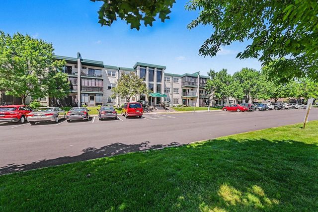 2720 Dale Street N C313, Roseville, MN 55113