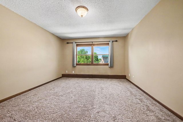 2720 Dale Street N C313, Roseville, MN 55113
