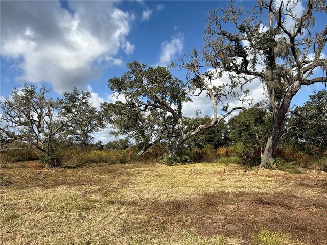 2 Cr 700, Brazoria, TX 77422