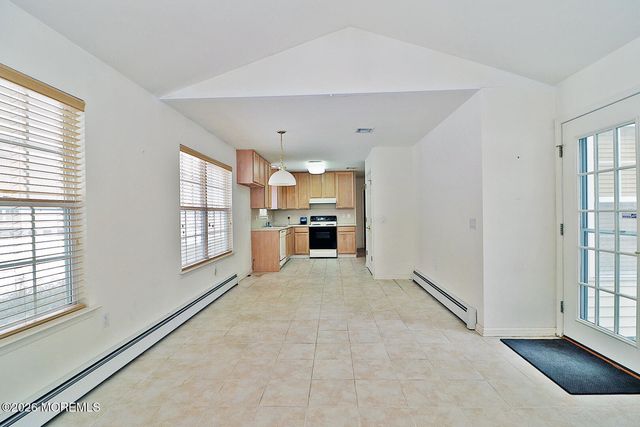 4 Stanton Court, Whiting, NJ 08759