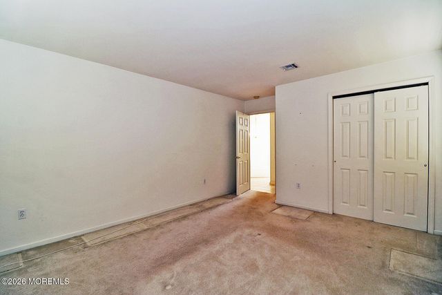 4 Stanton Court, Whiting, NJ 08759