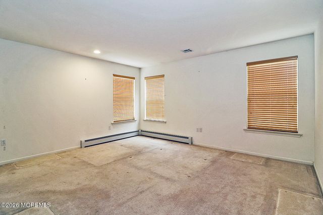 4 Stanton Court, Whiting, NJ 08759