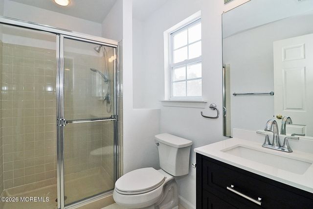 4 Stanton Court, Whiting, NJ 08759