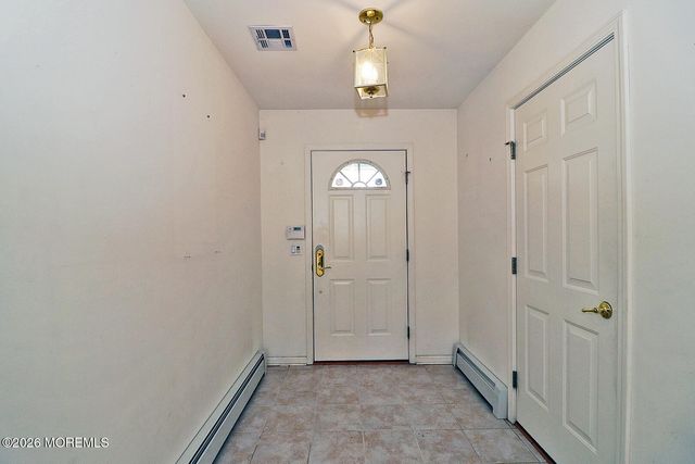 4 Stanton Court, Whiting, NJ 08759