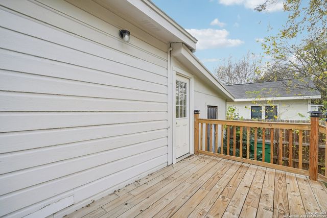 219 Nelson Ave, San Antonio, TX 78210