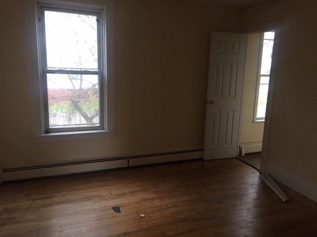 51 May St, Worcester, MA 01610