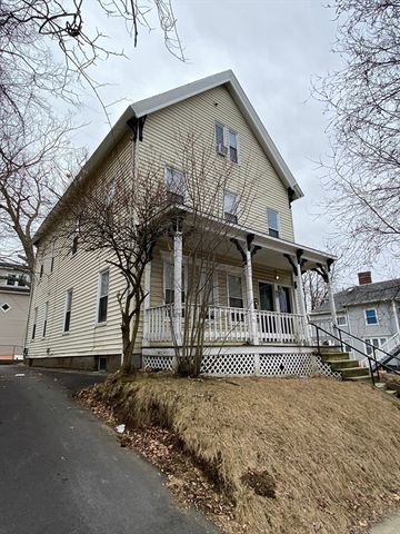 51 May St, Worcester, MA 01610