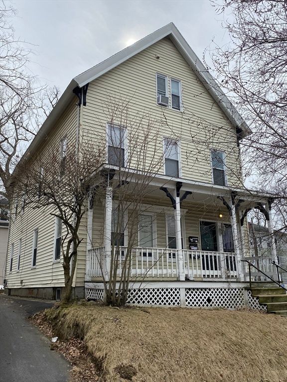 51 May St, Worcester, MA 01610