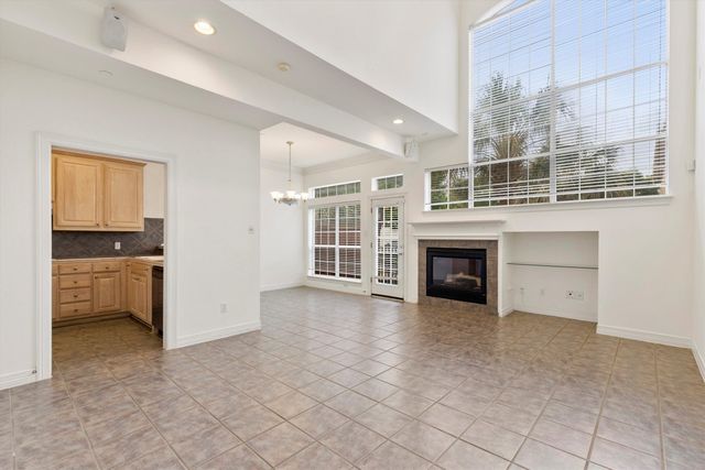 4106 Oberlin Way, Addison, TX 75001
