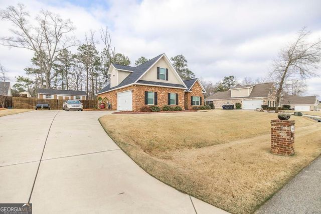 323 Willow Cove Court, Lizella, GA 31052