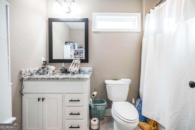 323 Willow Cove Court, Lizella, GA 31052