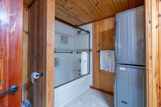 1454 Cherokee Rd, Waynesboro, TN 38485