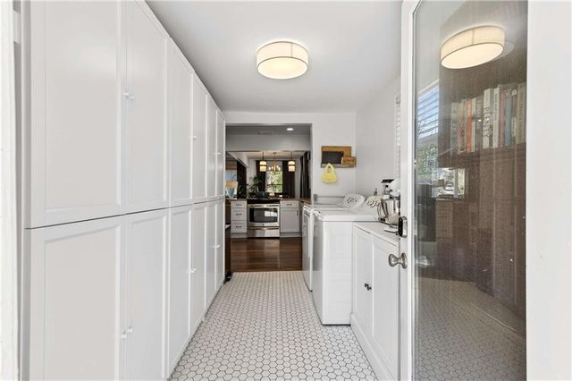 1626 Jobeth SE Avenue, Atlanta, GA 30316