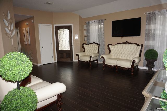 3518 Alonzo Fields, Converse, TX 78109