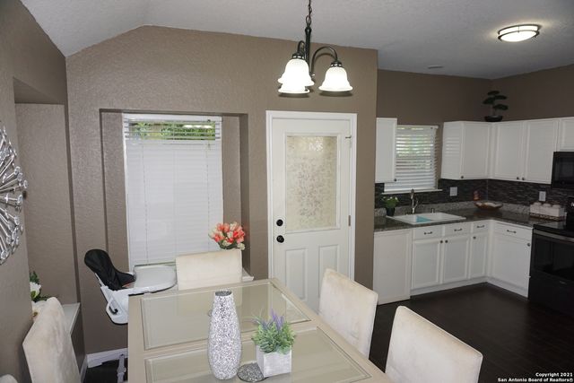 3518 Alonzo Fields, Converse, TX 78109