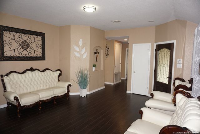 3518 Alonzo Fields, Converse, TX 78109