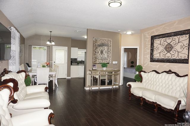 3518 Alonzo Fields, Converse, TX 78109