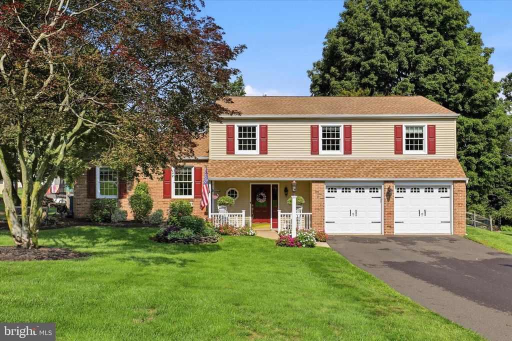 66 HICKORY LANE, CHALFONT, PA 18914 — exterior