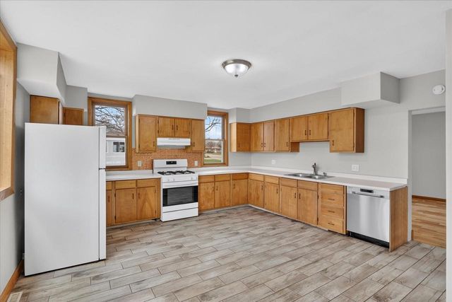 1931 S Willard Avenue, Janesville, WI 53546