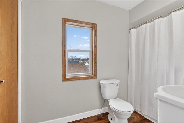 1931 S Willard Avenue, Janesville, WI 53546