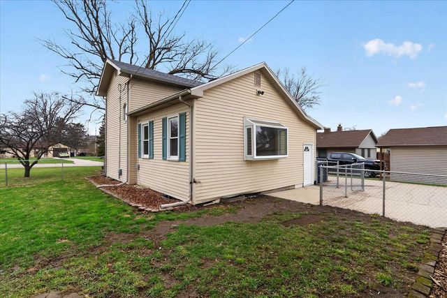 1931 S Willard Avenue, Janesville, WI 53546