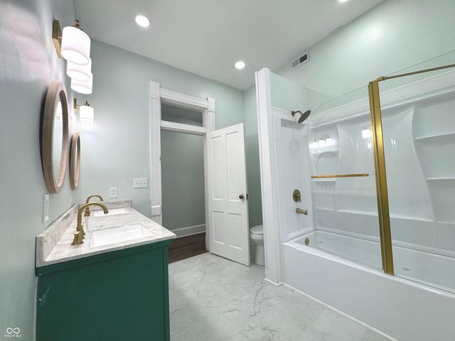 411 N Perkins Street, Rushville, IN 46173