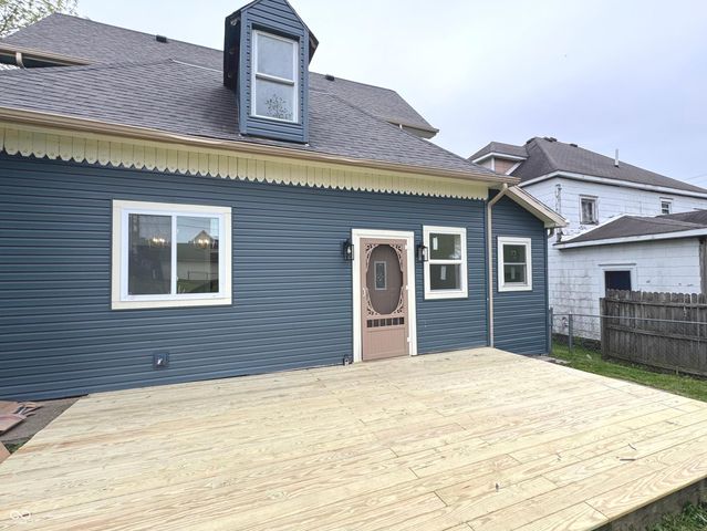 411 N Perkins Street, Rushville, IN 46173