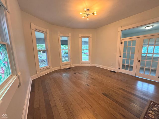411 N Perkins Street, Rushville, IN 46173