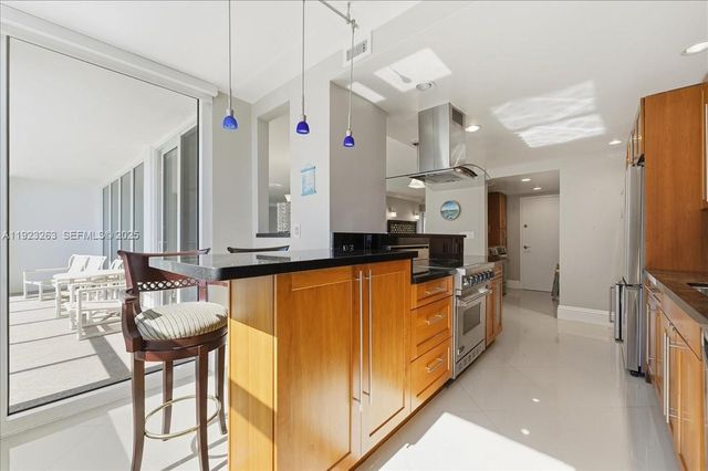 4300 N Ocean Blvd 10L, Fort Lauderdale, FL 33308