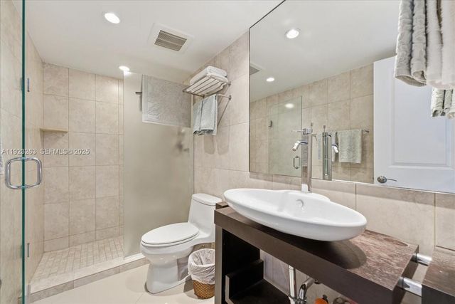 4300 N Ocean Blvd 10L, Fort Lauderdale, FL 33308