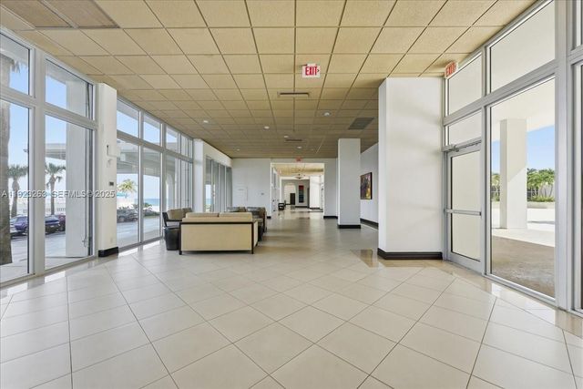 4300 N Ocean Blvd 10L, Fort Lauderdale, FL 33308