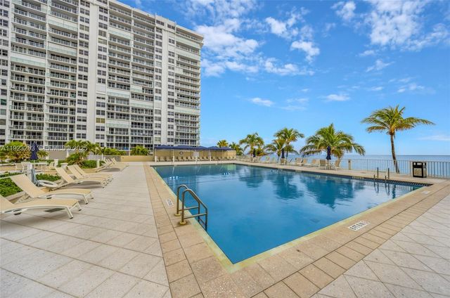 4300 N Ocean Blvd 10L, Fort Lauderdale, FL 33308