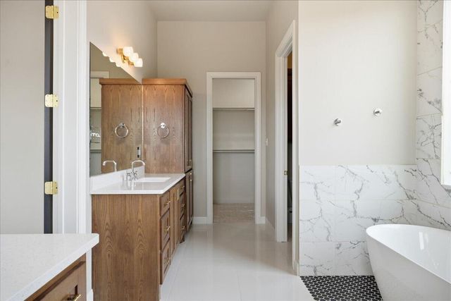 309 Maple Street, New Home, TX 79381