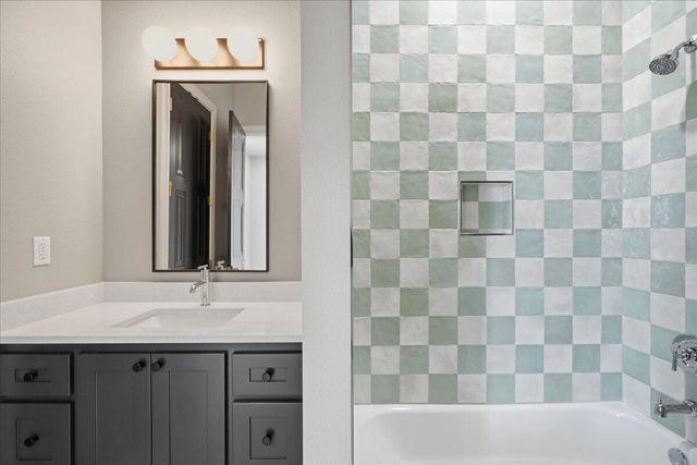 309 Maple Street, New Home, TX 79381