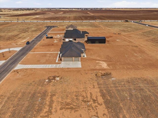 309 Maple Street, New Home, TX 79381