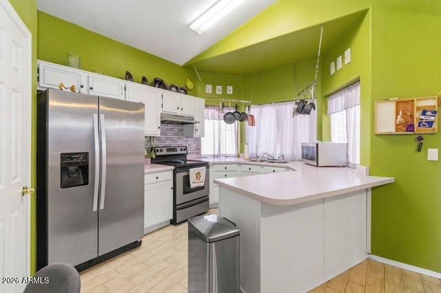 521 N COBBLESTONE Street, Gilbert, AZ 85234