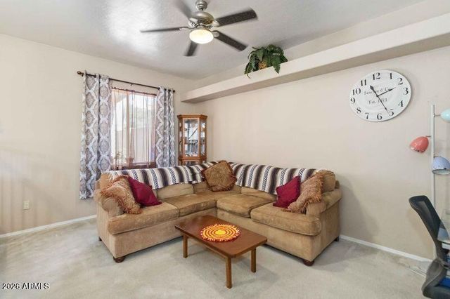 521 N COBBLESTONE Street, Gilbert, AZ 85234