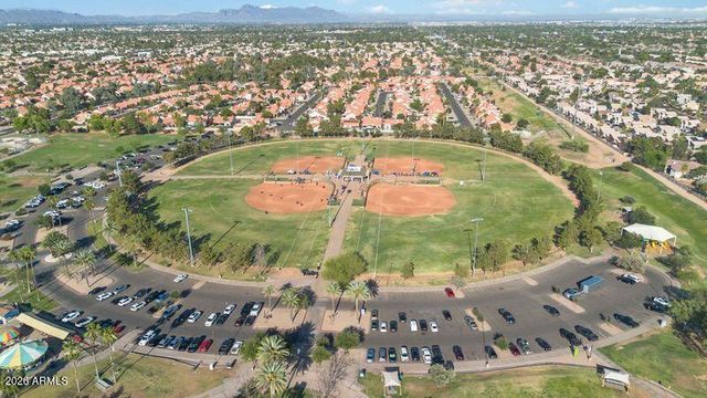 521 N COBBLESTONE Street, Gilbert, AZ 85234