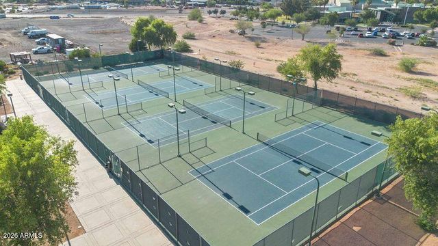 521 N COBBLESTONE Street, Gilbert, AZ 85234