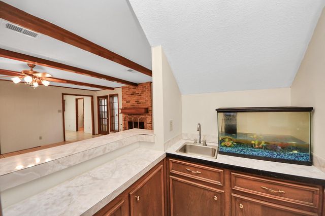 13903 Charlynn Oaks Drive, Houston, TX 77070