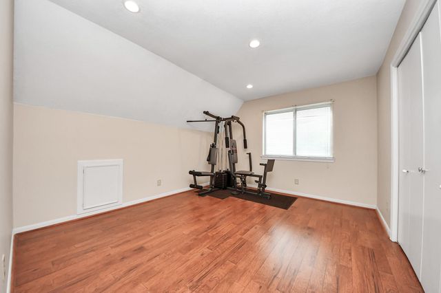 13903 Charlynn Oaks Drive, Houston, TX 77070