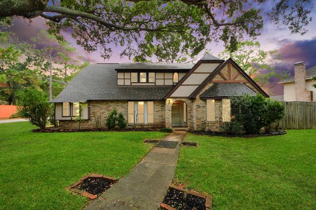 13903 Charlynn Oaks Drive, Houston, TX 77070