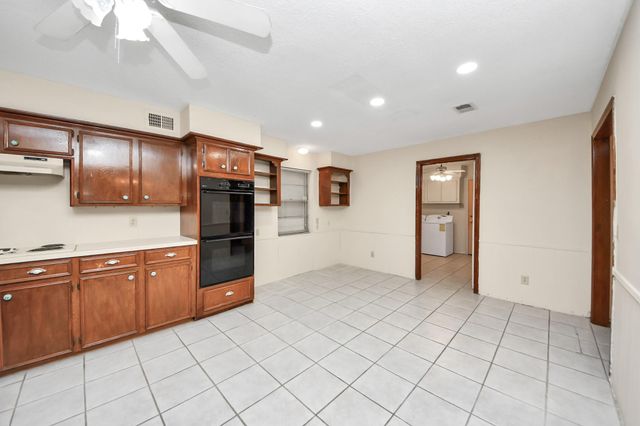 13903 Charlynn Oaks Drive, Houston, TX 77070