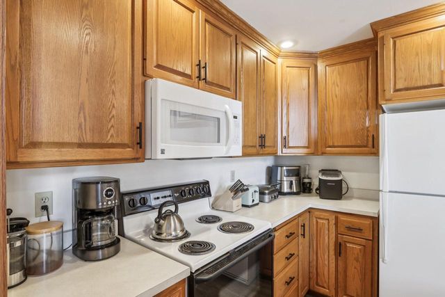 743 Cherokee PATH, Lake Mills, WI 53551