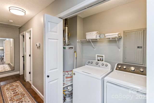 24 Evelake Drive, Asheville, NC 28806