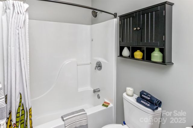 24 Evelake Drive, Asheville, NC 28806