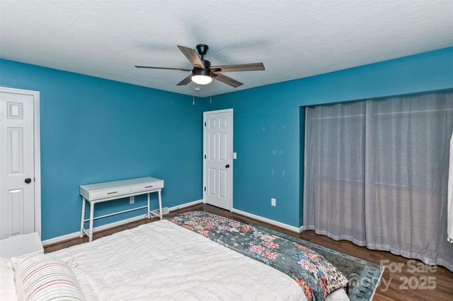 24 Evelake Drive, Asheville, NC 28806